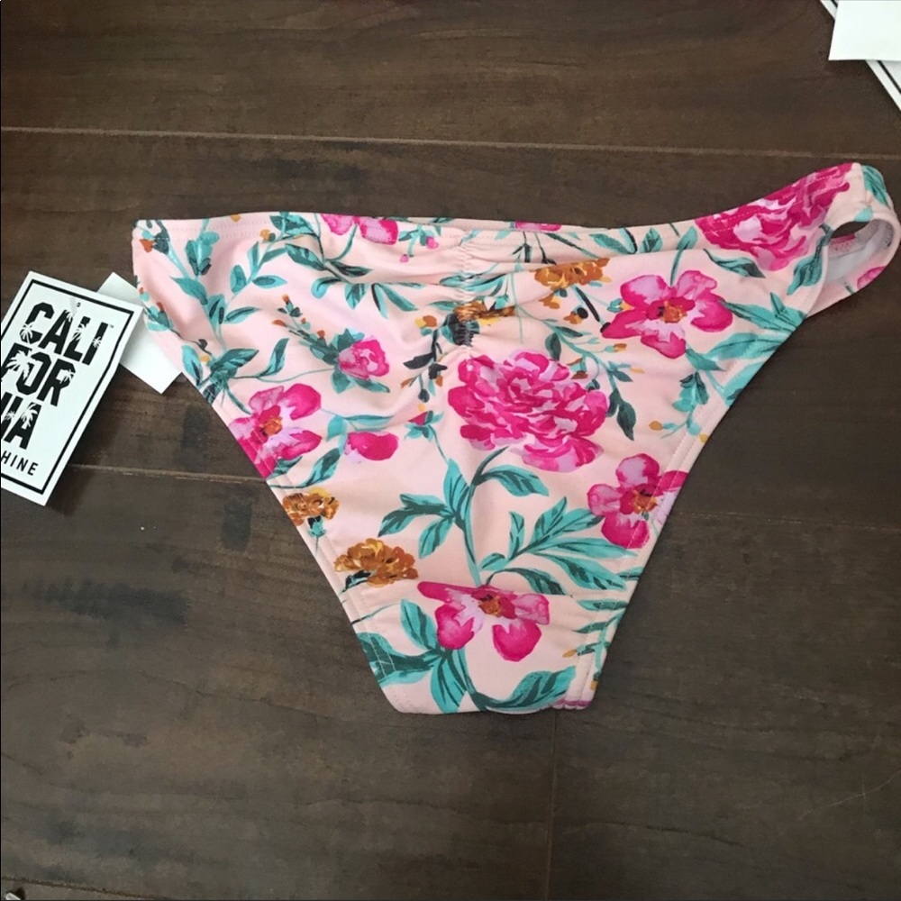 California Sunshine Pink Floral Bikini size Small - Picture 4 of 5